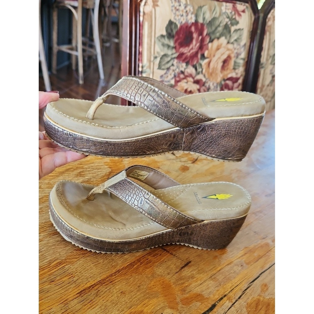 Volatile Croc Embossed Metallic Wedge Thong Flip Flop Platform Sandals Size 7 - Picture 6 of 16